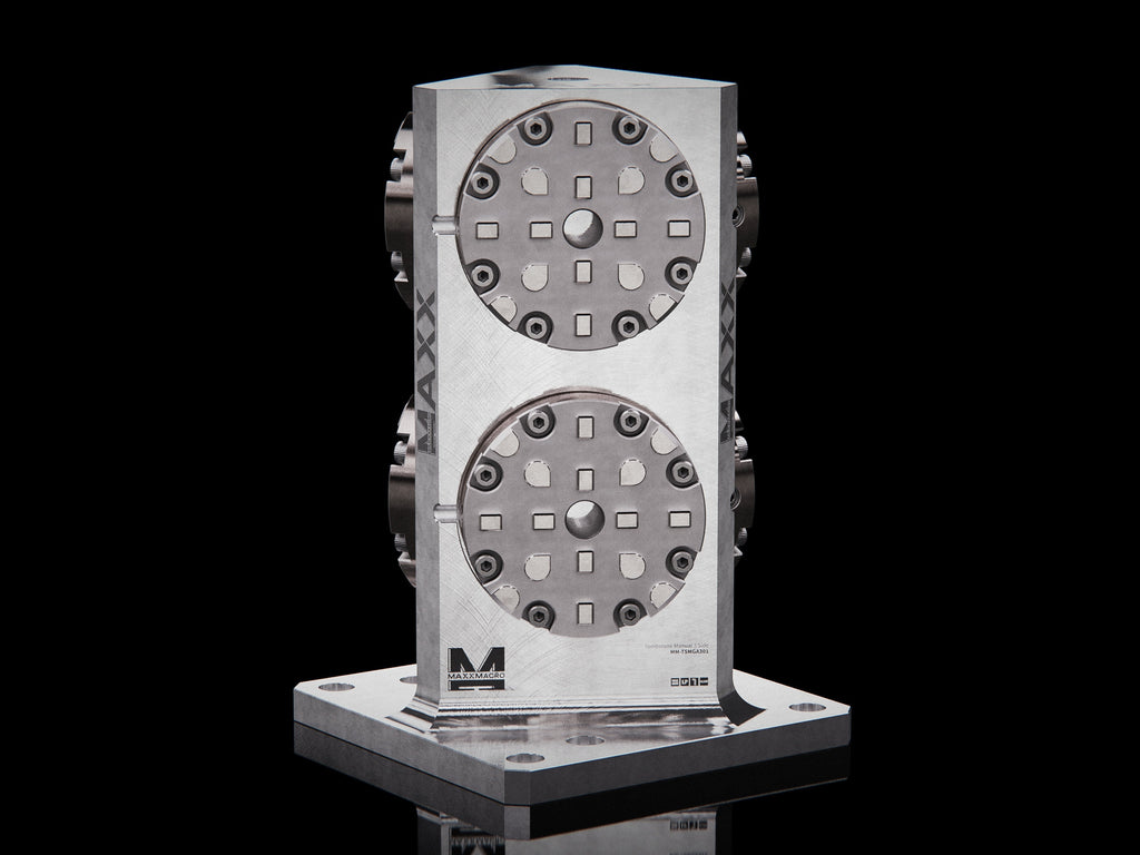 MaxxMagnum 3 Sided Tombstone with 6 Manual Low Profile Chuck